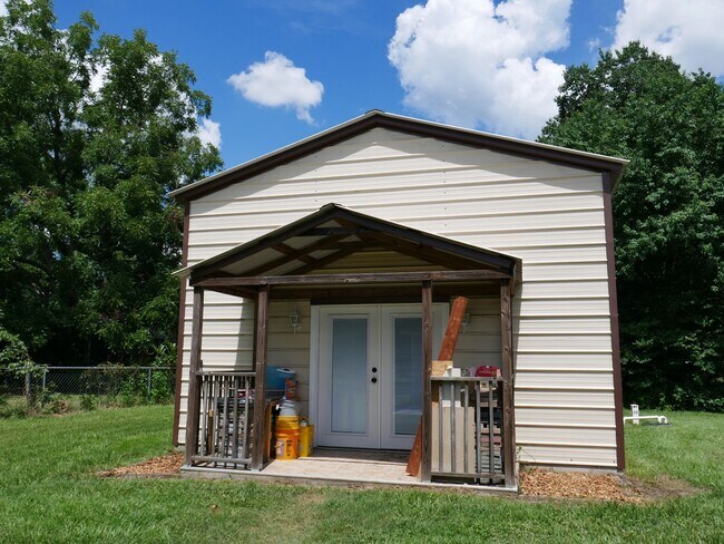 Building Photo - 3634 Becky St