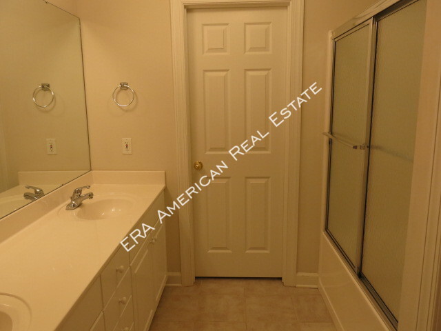 Building Photo - Beautiful Destin Home!