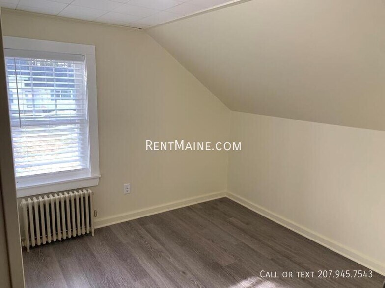 Building Photo - 54 Western Ave