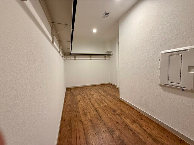 Building Photo - 28930 Yukon River Ct
