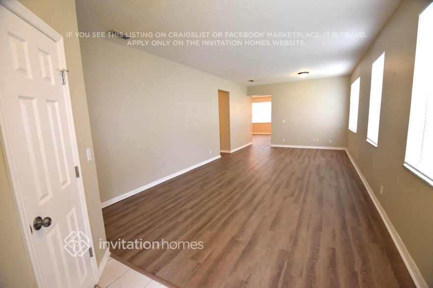 Building Photo - 240 Andover Dr