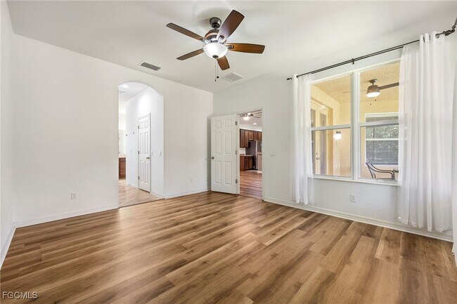 Building Photo - 16530 Whispering Trace Ct