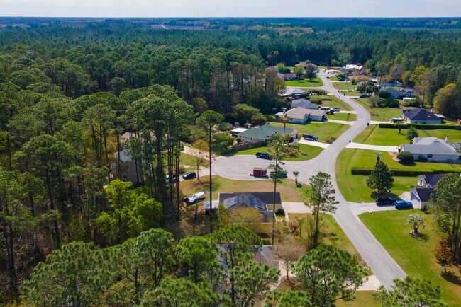 Building Photo - 4040 Red Pine Ln