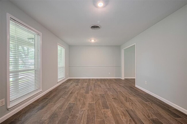 Building Photo - 9011 Bintliff Dr