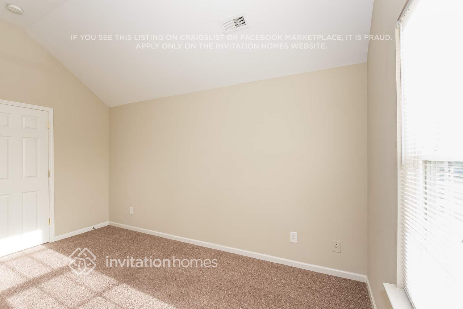 Building Photo - 7107 Fox Point Dr