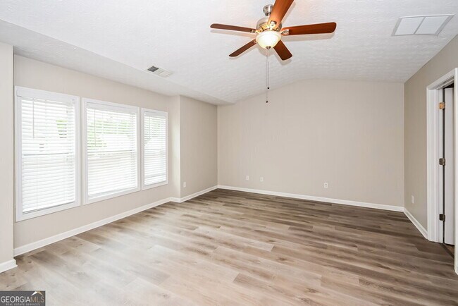 Building Photo - 222 Winterbury Dr
