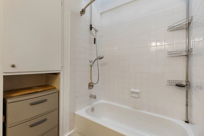 Building Photo - Newly Renovated Bothell Home Sitting on 1 Acre of Land!