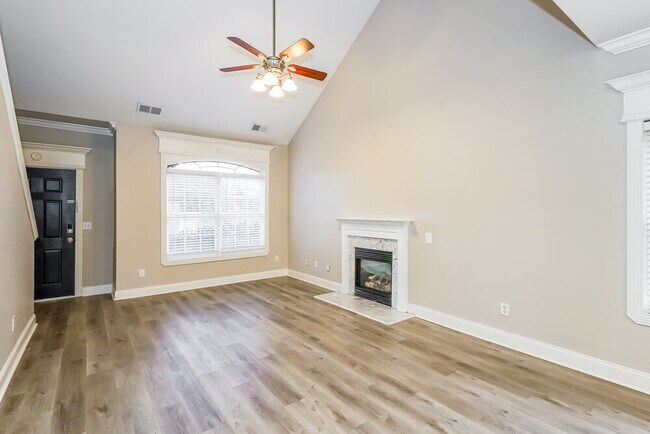 Building Photo - 111 Coldwater Dr