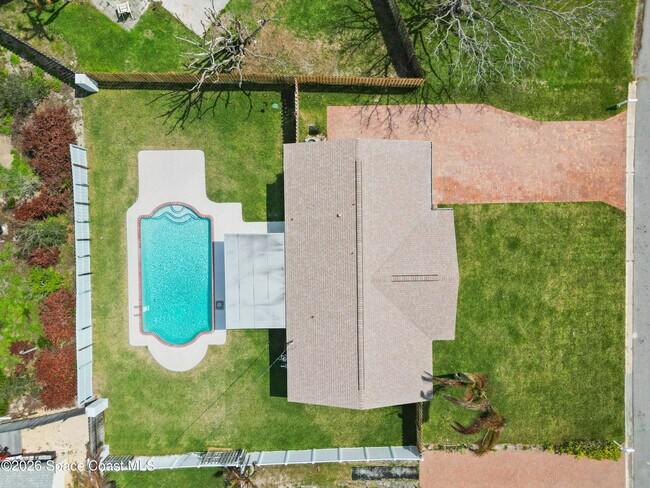 Building Photo - 2076 Abalone Ave