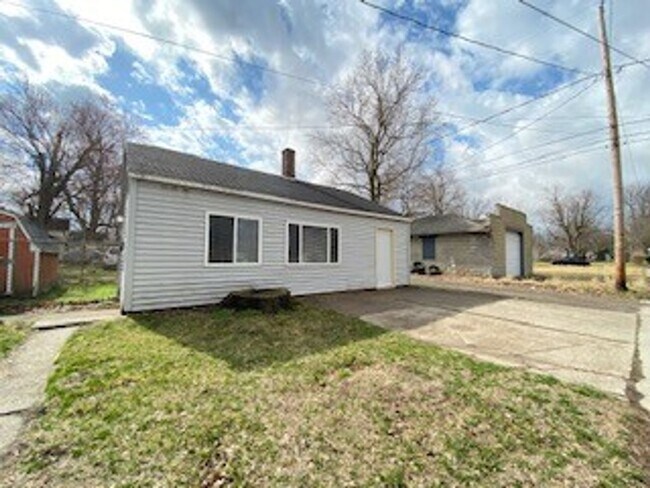 Building Photo - Big Value At An Affordable Rate - Water In...