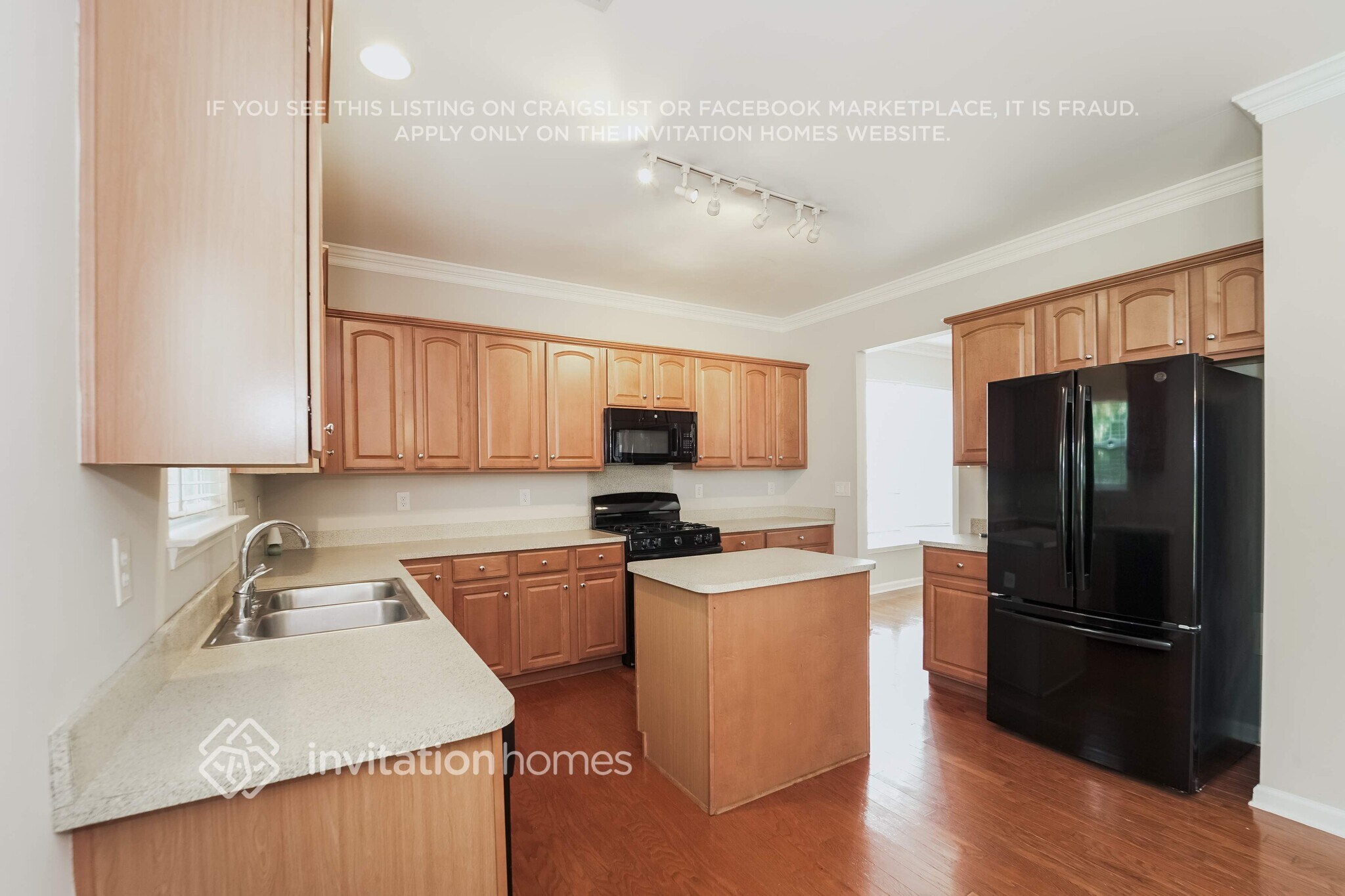 Building Photo - 3415 Crutchfield Pl