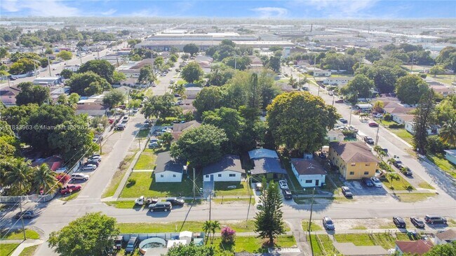 Building Photo - 5510 NW 30th Ave