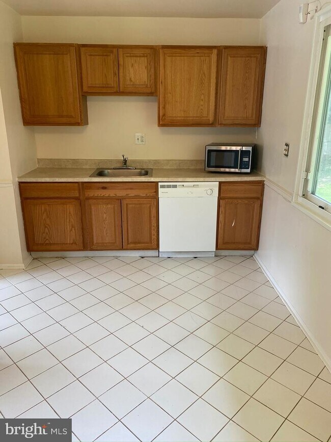 Building Photo - 4308 Ferrara Dr