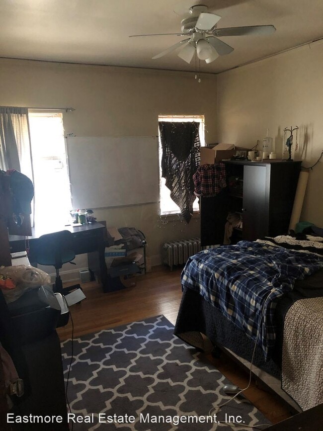 Building Photo - 4474 N Oakland Ave