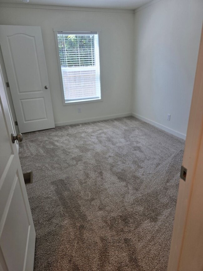 Building Photo - 3 bed 2 bath  Family Home for Rent in Gran...