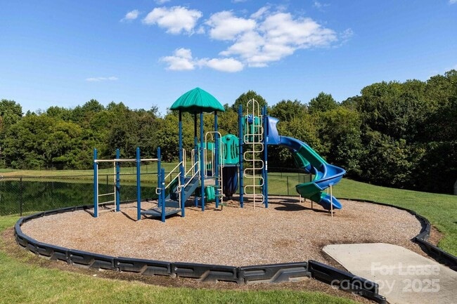 Building Photo - 117 Abberly Green Blvd