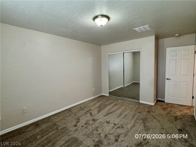 Building Photo - 6854 N Inca Jay Ct