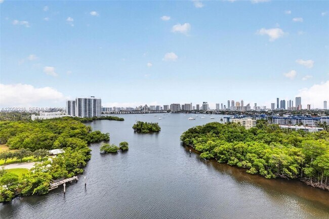 Building Photo - 16385 Biscayne Blvd
