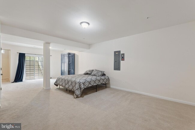 Building Photo - 2201 Monticello Ct