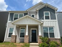 Building Photo - 4/2.5 Townhome Available Now!