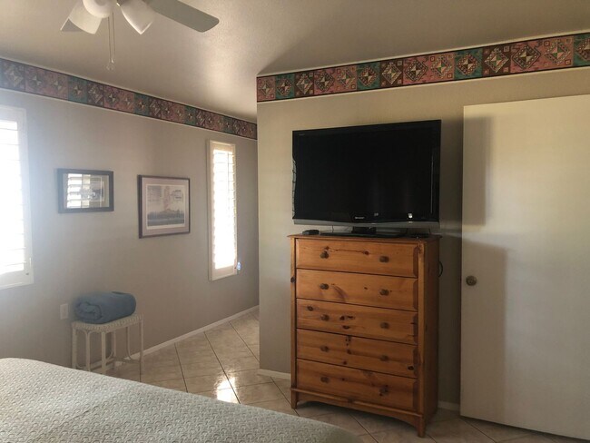 Building Photo - Amazing Golf Course Views in Leisure World a 45+ Active Adult Resort Community.  Available June t...