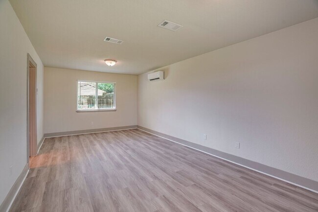 Building Photo - 8304 Furness Dr