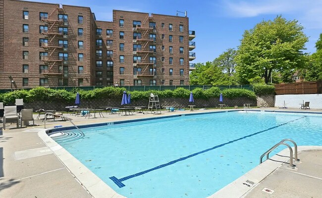 Building Photo - Cambridge Hall Tenants Corporation