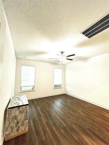 Building Photo - 1816 Da Vinci Dr
