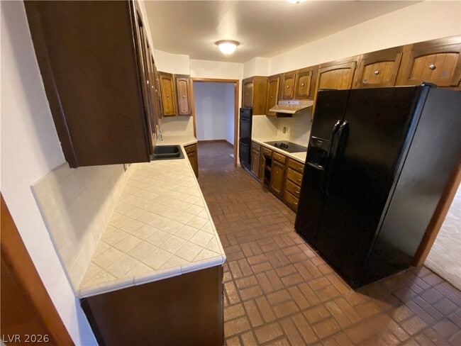 Building Photo - 2901 Burton Ave