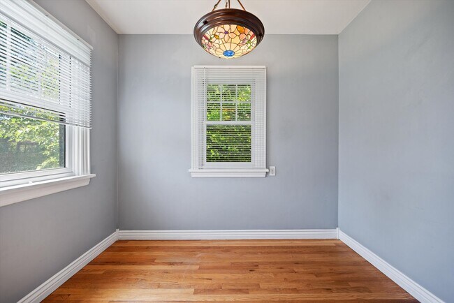 Building Photo - Historic Charm & Modern Comfort in Prime Platt Park Location