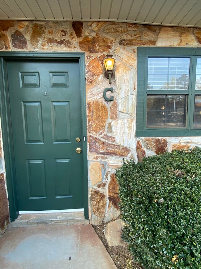 Building Photo - 2506 Hidden Cove Ct