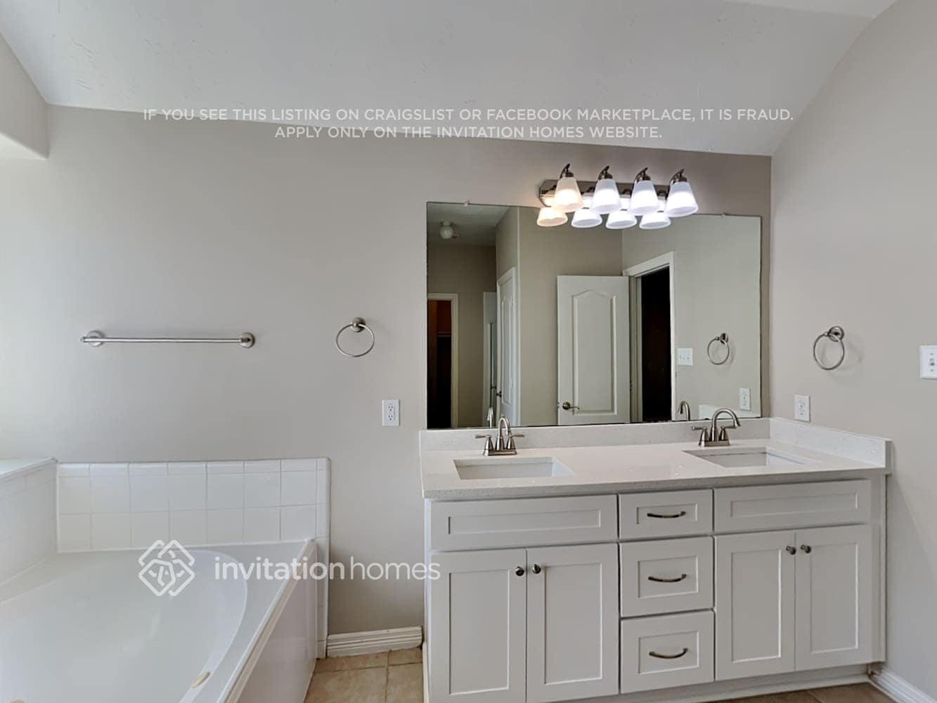 Building Photo - 28919 Hidden Lake Ct