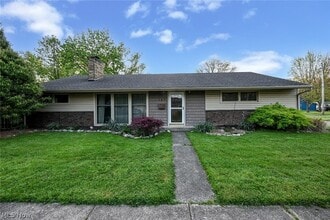 Building Photo - 287 Edgewood Dr