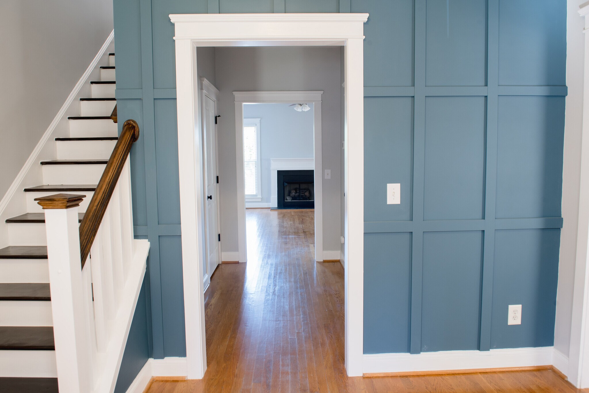 Building Photo - 16015 Kelly Park Cir