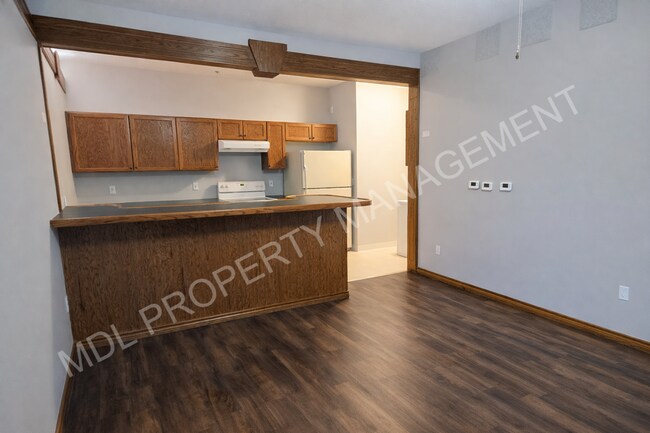 Building Photo - Laporte