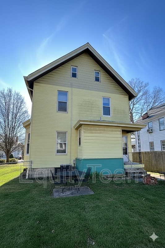 Building Photo - 2618 Ida Ave