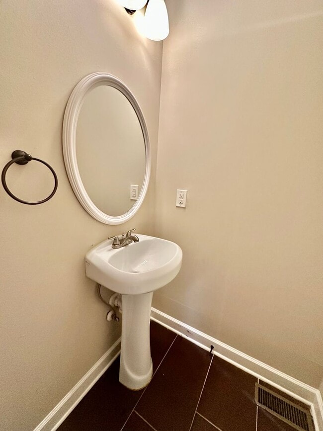 Building Photo - Atlanta Rental