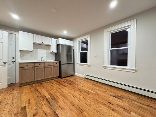 Building Photo - 145 Division St