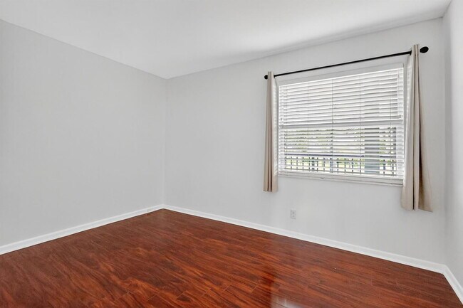 Building Photo - 12950 SW 13th St