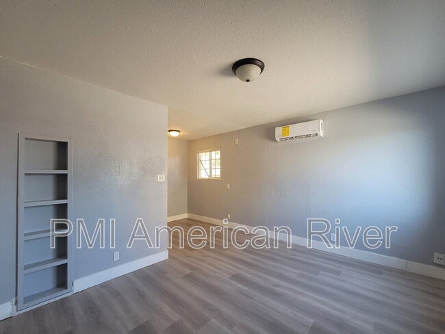 Building Photo - 3729 Balsam St