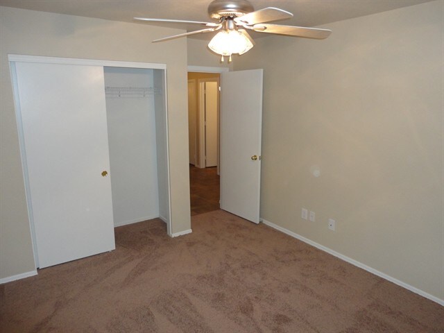 Building Photo - 3002 N 130th Ave