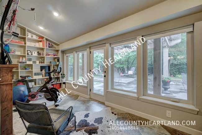 Building Photo - 2948 Kerry Ln