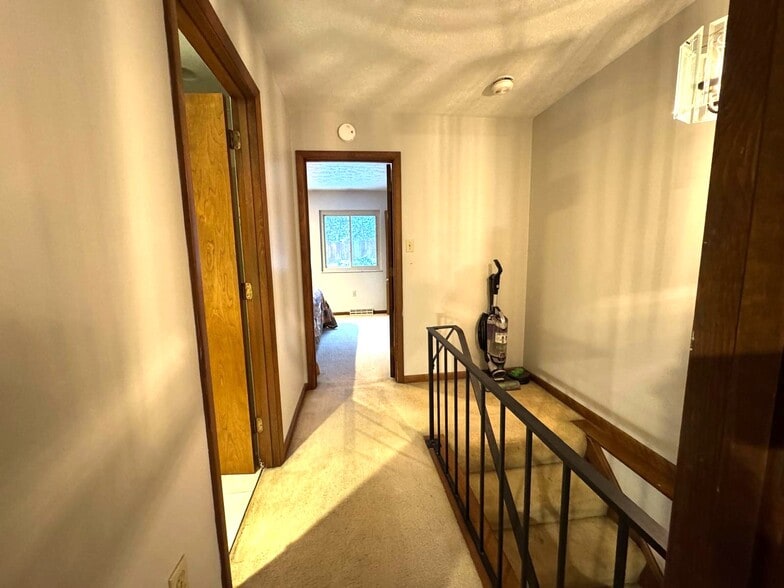 Upstairs hallway - 3124 Banksville Ave