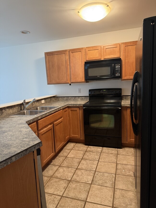 Building Photo - 4674 Mainsail Ave