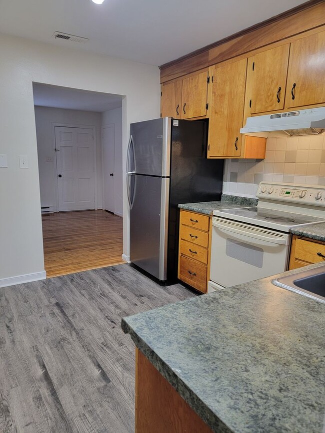 Building Photo - 2 Bedroom 1bath Oceanview/Bayview