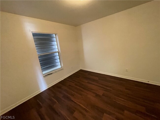 Building Photo - 1428 SW 29th St