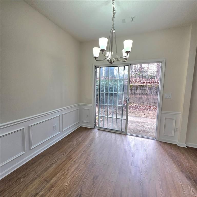 Building Photo - 2412 Elkhorn Ter