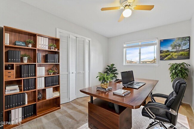 Building Photo - 5828 Sturgeon Dr