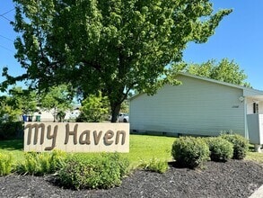 Building Photo - Welcome to our updated 2 bedroom, 1 bathro...
