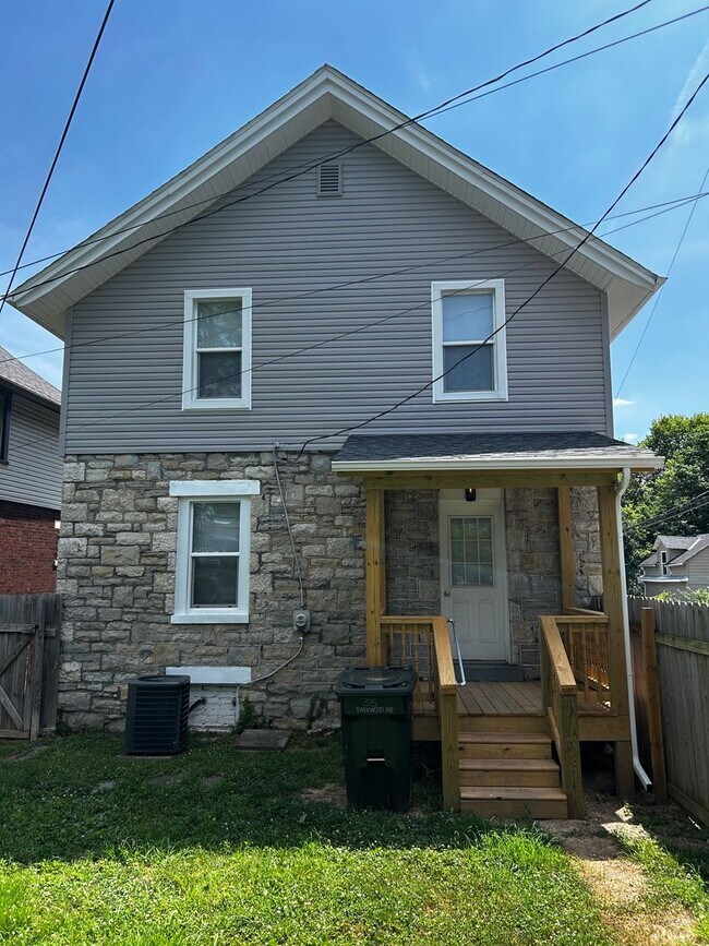 Building Photo - Beautiful 3 Bedroom Home in Woodland Park